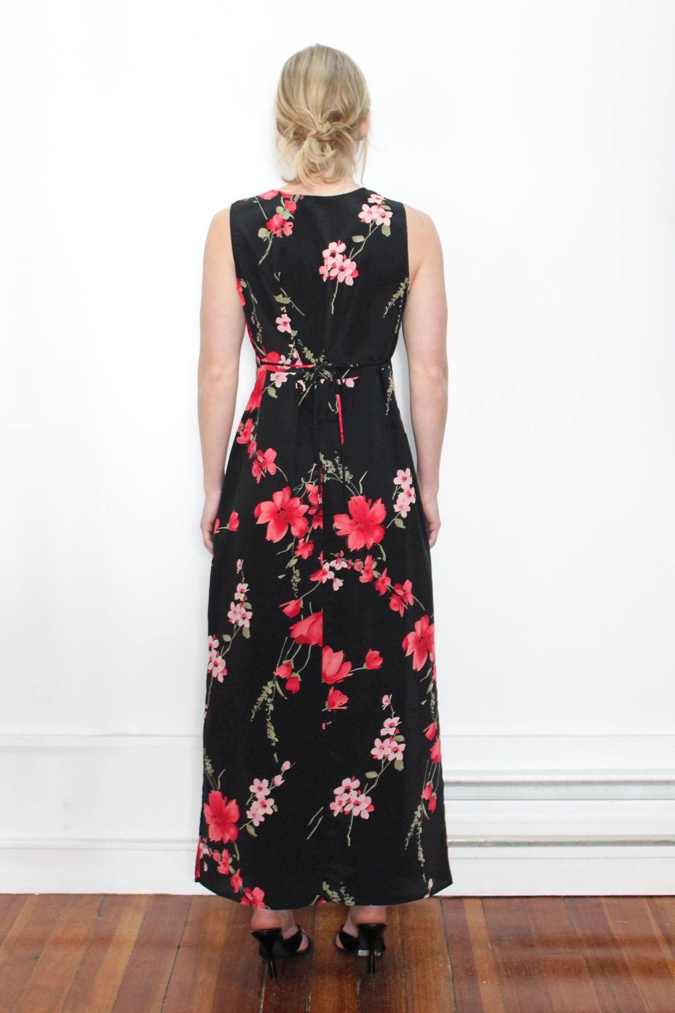 Vintage 90s Black Red Cherry Blossom Floral Spring Summer Sleeveless Maxi Empire Waist Bowtie Belt Adjustable Dress || S M