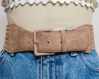 VINTAGE 80s 90s Light Tan Khaki Suede Leather Padded Puffy Striped Unique Belt Chic Minimalist   Aesthetic Belt Size M L