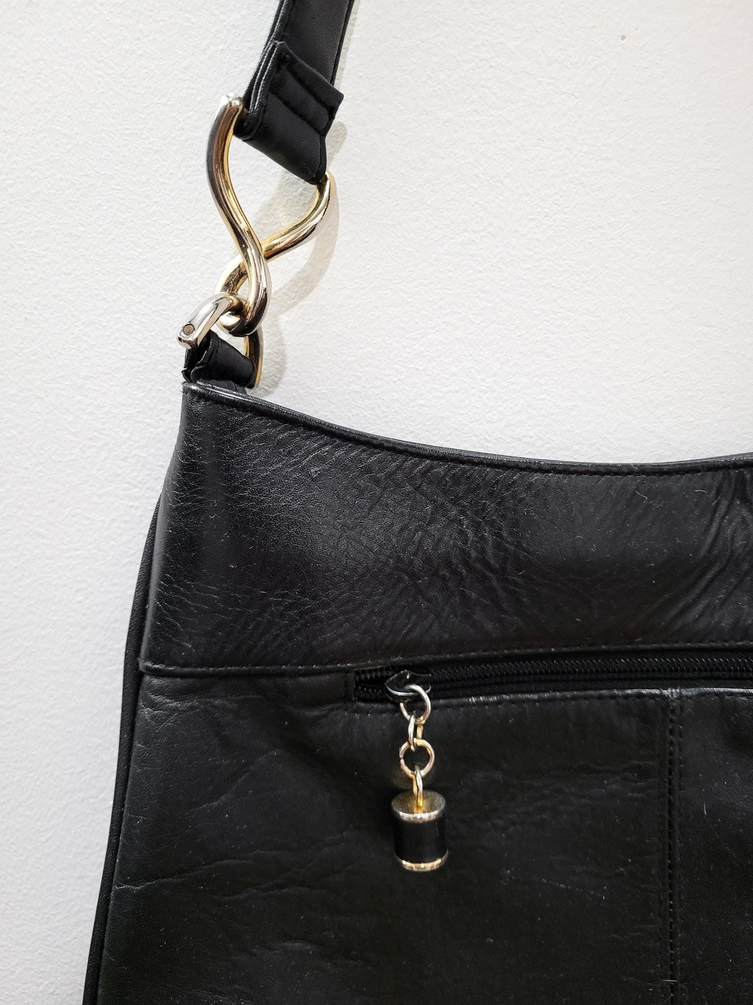 VINTAGE 90s 2000s Y2K Black Leather GIANI Bernini Curved Simple 