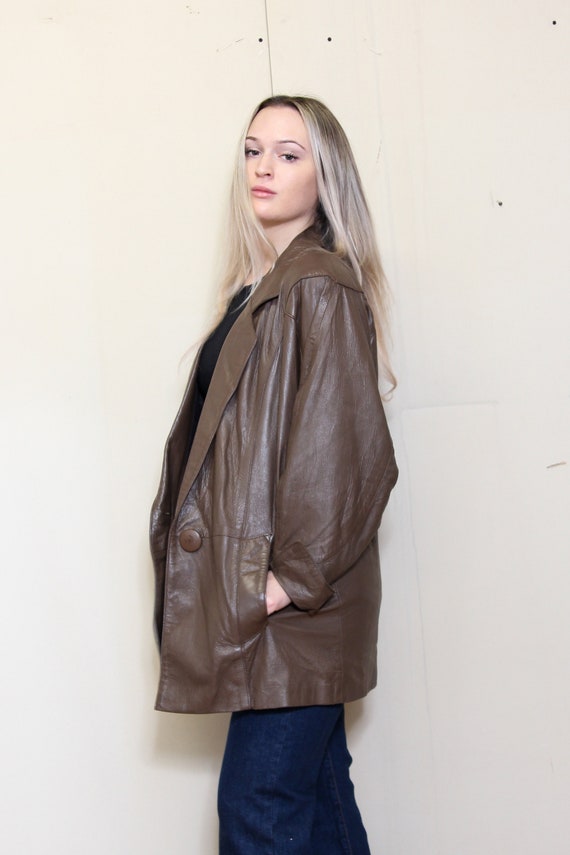 VINTAGE 70s 80s Brown Buttery Soft Leather Avant … - image 7