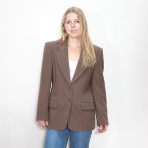 VINTAGE 80s Taupe Brown WOOL Cashmere Mix Minimalist Chic Preppy Flap Pocket Fitted Blazer Suit Jacket || Size 7