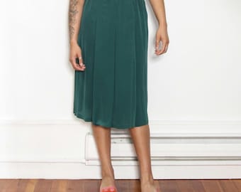 Bettie Page Las Vegas Green Pleated Gathered Skirt Women's 3XL Black Velvet Fan Design Mid Calf Below the Knee VTG - Etsy Bettie Page Las Vegas Green Pleated Gathered Skirt Women's 3XL Black Velvet Fan Design Mid Calf Below the Knee VTG - Etsy