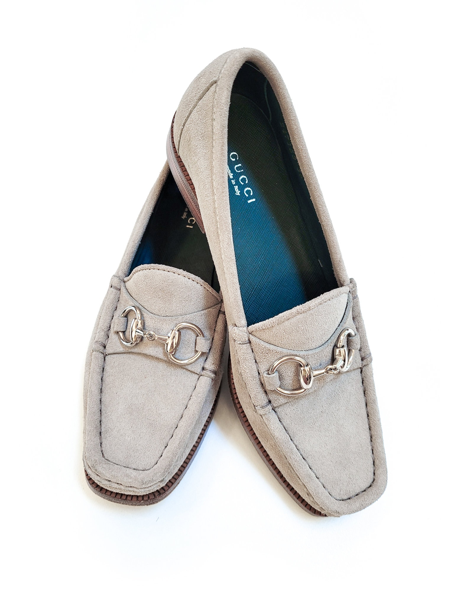 Gucci Light Gray Suede Loafers with Bamboo Detail Gucci Suede Bamboo Tassel Mens Driver Loafers 9 Beige  main image 4