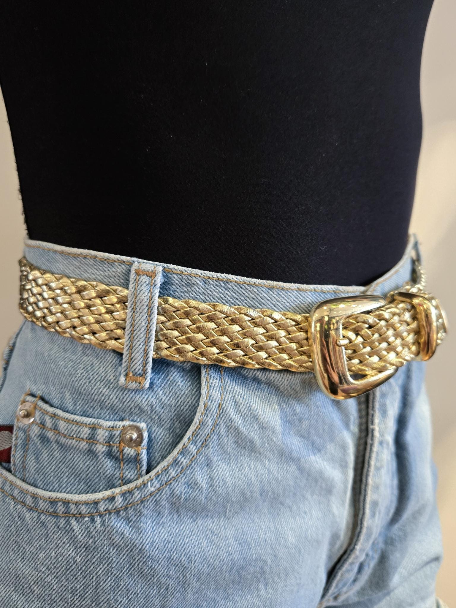 VINTAGE 80s 90s Gold Woven Braided Faux Vegan Leather Buckle Belt