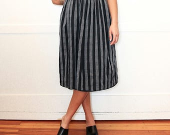 VINTAGE 70s Black Gray STRIPED High Waist Soft Cotton Knee Length Hip Voluminious Pleated Skirt || Size S M 10