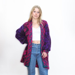 VINTAGE 80s MOHAIR Wool Magenta PINK Purple Abstract Extra Long Blouson Cardigan Chunky Knit Sweater Jacket || Suits M