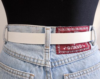 VINTAGE 90s White Vegan Faux Leather Western Silver Buckle  display picture 2