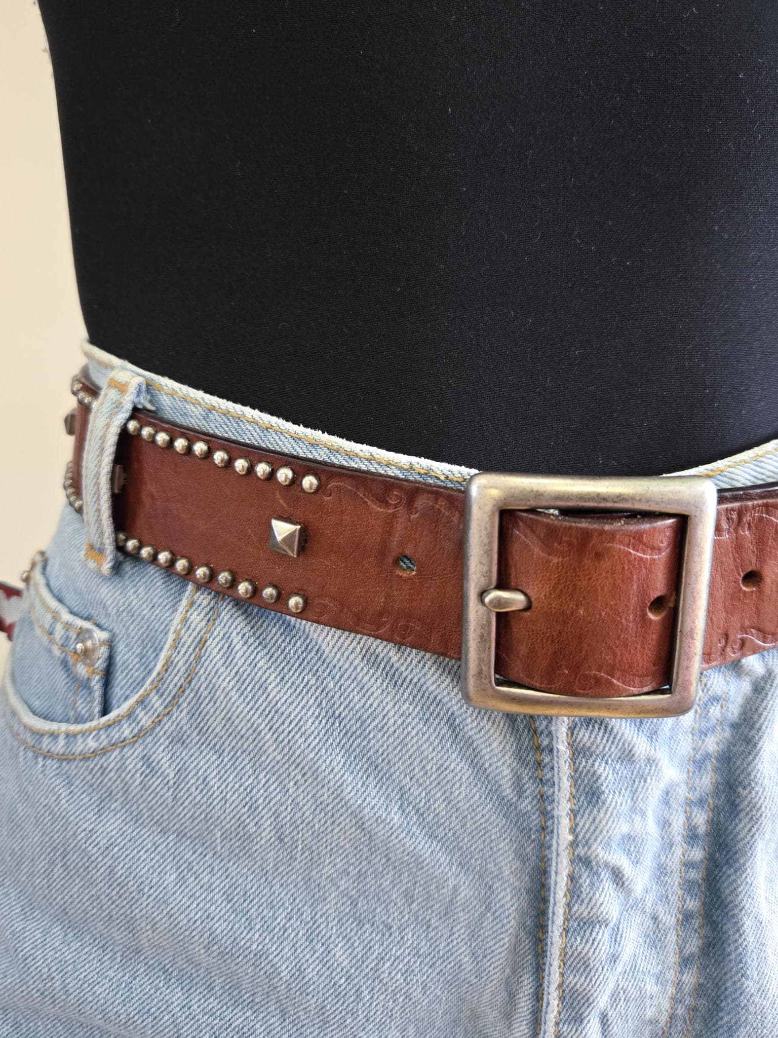 Betsey Johnson Studded Brown Leather Lonked Belt L Western Boho NWOT Betsey Johnson Brown Belts for Women for sale | eBay main image 3