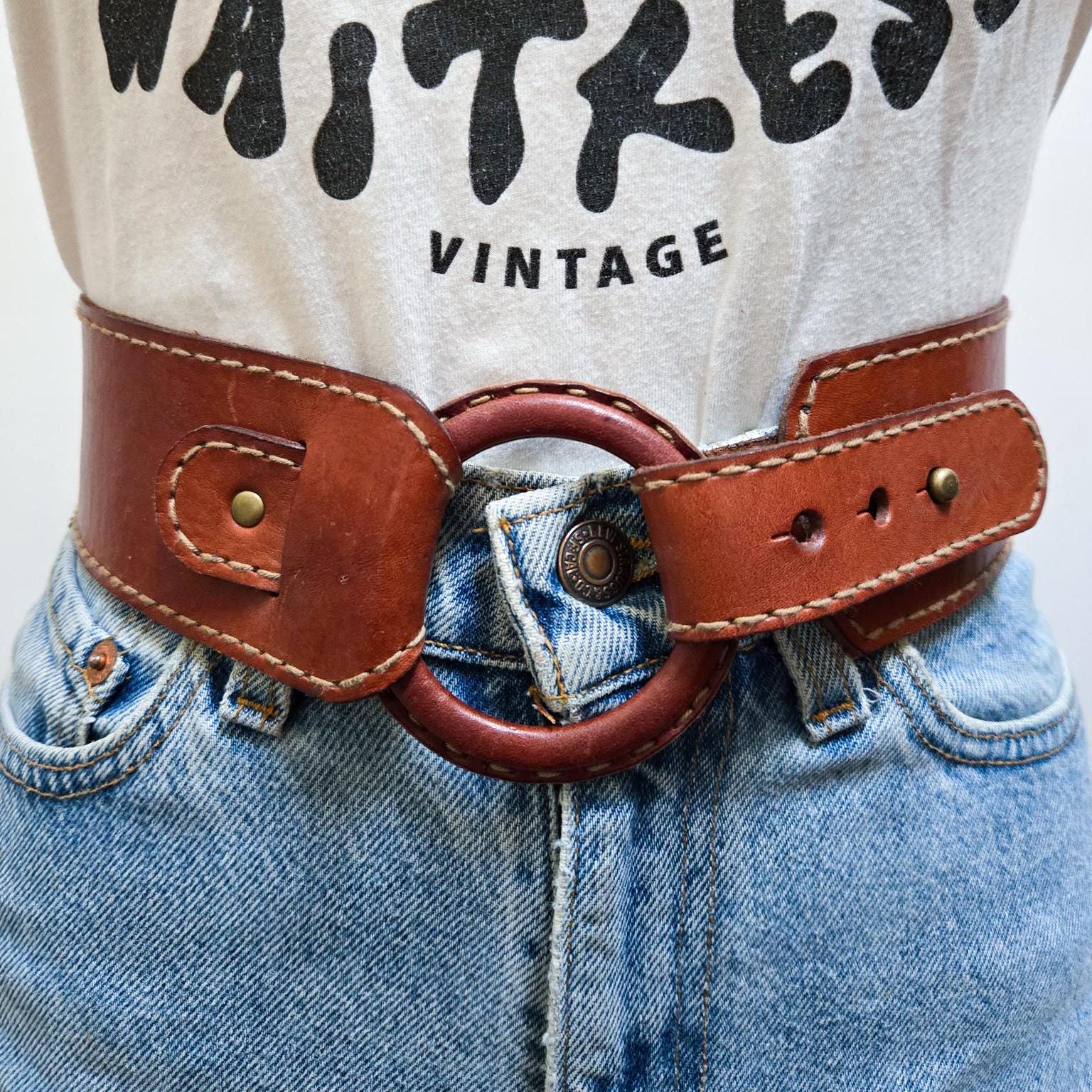 VINTAGE 90s Y2K Dark Brown EXPOSED White Stitch Leather