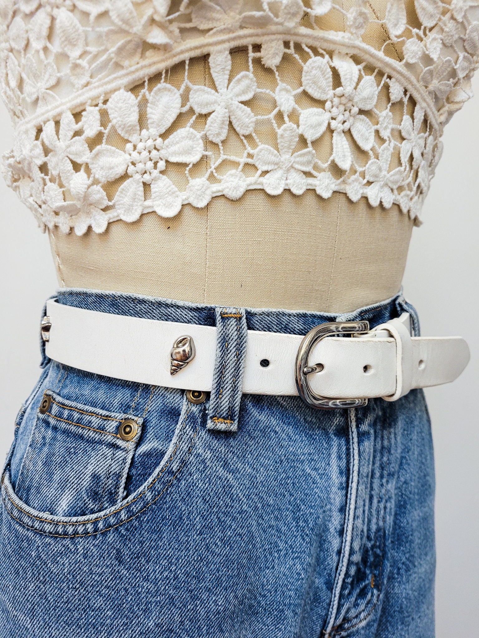 Vintage 80s90s clear Vinyl Silver beaded belt with shells and starfish 80s White Cord Belt Gold Starfish Seashells - Etsy main image 2