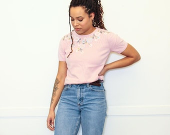 VINTAGE 90s Pale Pastel Print EMBROIDERED Spring Floral Short Sleeve POINTELLE Lace Thin Knit Dainty Sweater || Size S or M