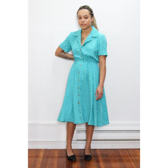 VINTAGE 80s Turquoise Blue White POLKA DOT Flowy Button up Midi Housewife Duster Dress Short Sleeve Elastic Waist || 8P