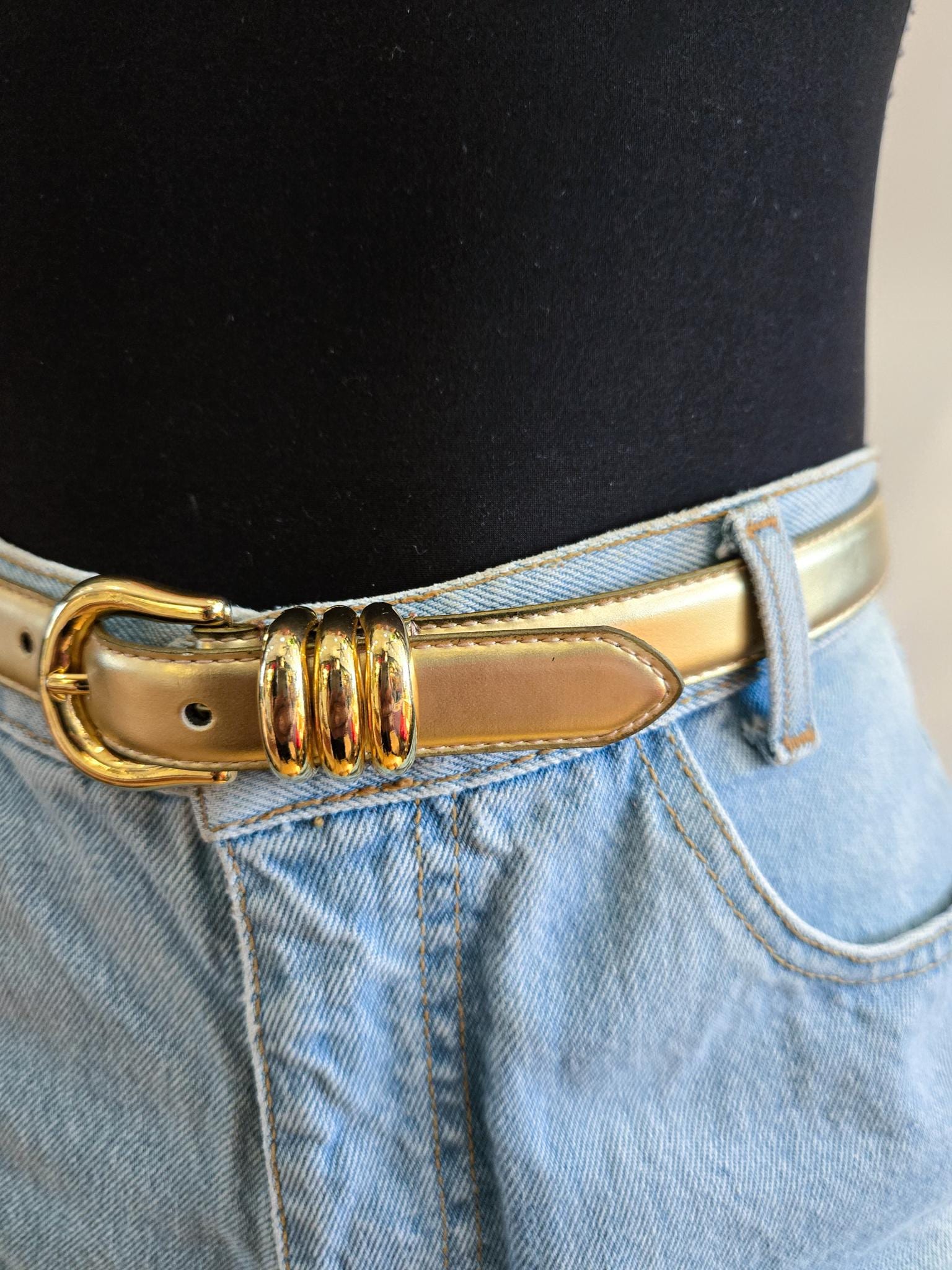 VINTAGE 80s 90s Gold Leather Triple Loop Holder Disco Fun