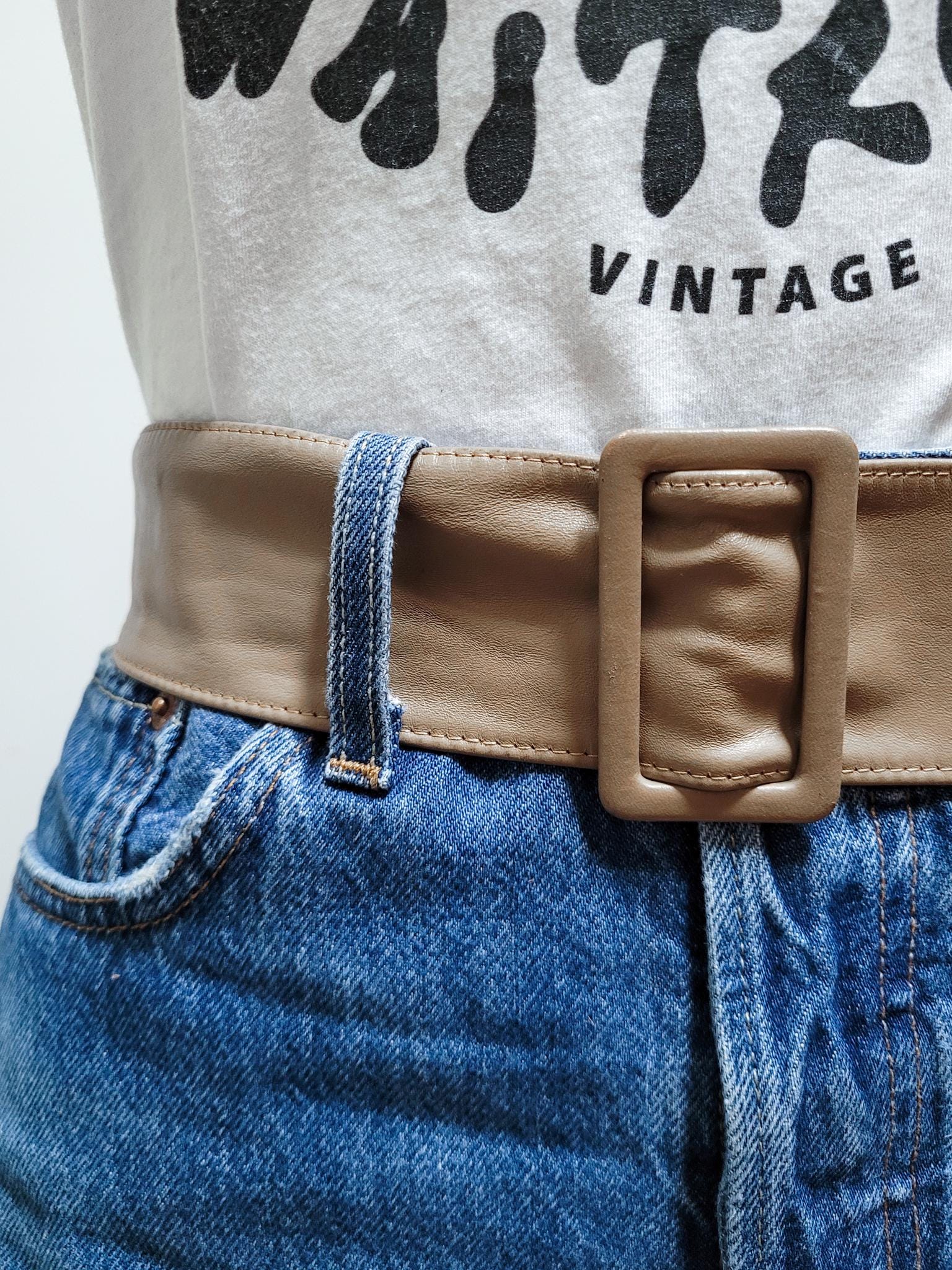 ?? ?1980\'s Soft Leather Abstract Speckled Vintage Beige Statement Belt?? ? Women main image 4