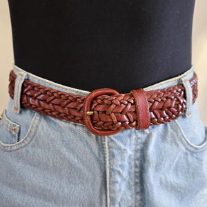 VINTAGE 90s Talbots Brown Woven Braided Leather Academia Normcore Brass Buckle Belt || Size S - 34&quot; Total Length