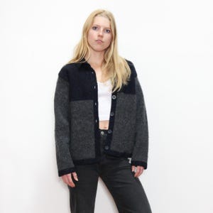 VINTAGE 90er Jahre LL BEAN Navy Blau Grau Colorblock Wolle Kurzer Boxcut Cardigan Minimalistischer Pullover || Grösse M