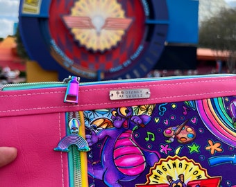 Imagination Zippy clutch