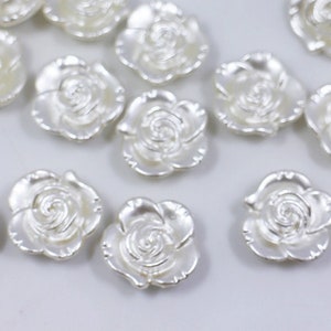 Pärlvita rosknappar, rosknappar, blomformad knapp, stor blomknapp, koftaknapp, brudklänning, 18 mm