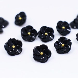ブラックフラワーシャンクボタン、日本の桜の花、花の形、黒と金色、エレガントでかわいい、ブラウスカーディガンドレスDIY用、11.5mm