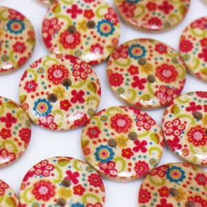 Flower Wooden Buttons, Floral Pattern, Red and Blue Color, 2 Holes, 18mm, 0.7inch, Summer Cute, For Sewing Sweater Jacket Coat, Round Shape