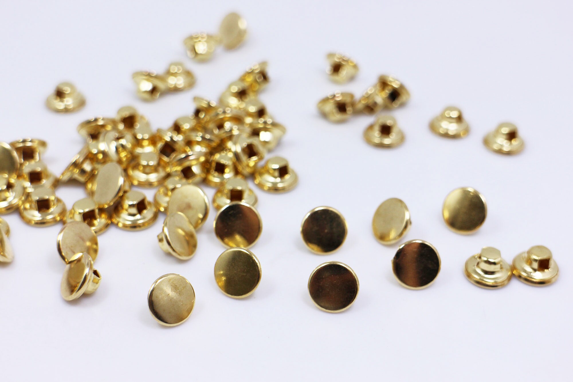  10 botones dorados de metal retro para ropa con botones dorados  y accesorios de costura (color dorado niebla, tamaño: 18 mm10 piezas) :  Arte y Manualidades