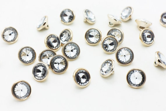 Shanked Button: Diamante Snowman - 25mm Shanked Button: Diamante Snowman - 25mm