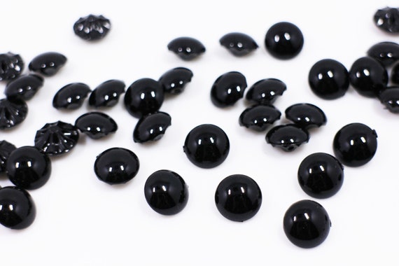 Shanked Button - White Bunny Rabbit: 13mm Shanked Button - White Bunny Rabbit: 13mm