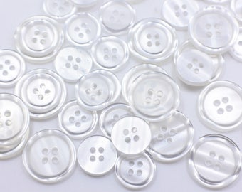 Bouton blanc, bord surélevé, quatre trous, semi-transparent, finition brillante, 9 mm, 10 mm, 11,5 mm, 15 mm, 20 mm, taille extra petite à grande, transparent, rond