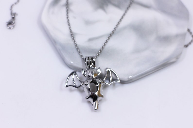 Bat Essential Oils Necklace, Bats Necklace, Animal Essential Oil