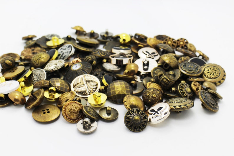 100 Vintage Style Mix Buttons, Assorted Mixed Lots, Shank, For Sewing Coat Jacket, Silver Bronze Golden Color, Retro Style, Plastic Made image 3