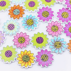 ひまわりの木製ボタン、花、花柄の木製ボタン、2穴ボタン、平らな木製ボタン、ミックスカラーボタン、子供用かわいいボタン、20 mm