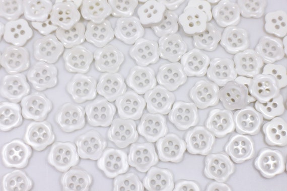 50pcs 18mm / 15mm one hole pearl white flower buttons for sewing scrapbook  wedding craft headwear sewing decorative accessories