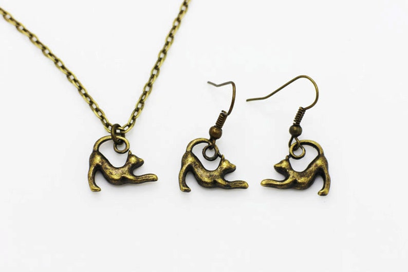 Pet Animal Pendant Necklace Jewelries Set Children Woman Bronze Stretching Cat Dangling Earrings Antique Bronze Charm Cats Necklace