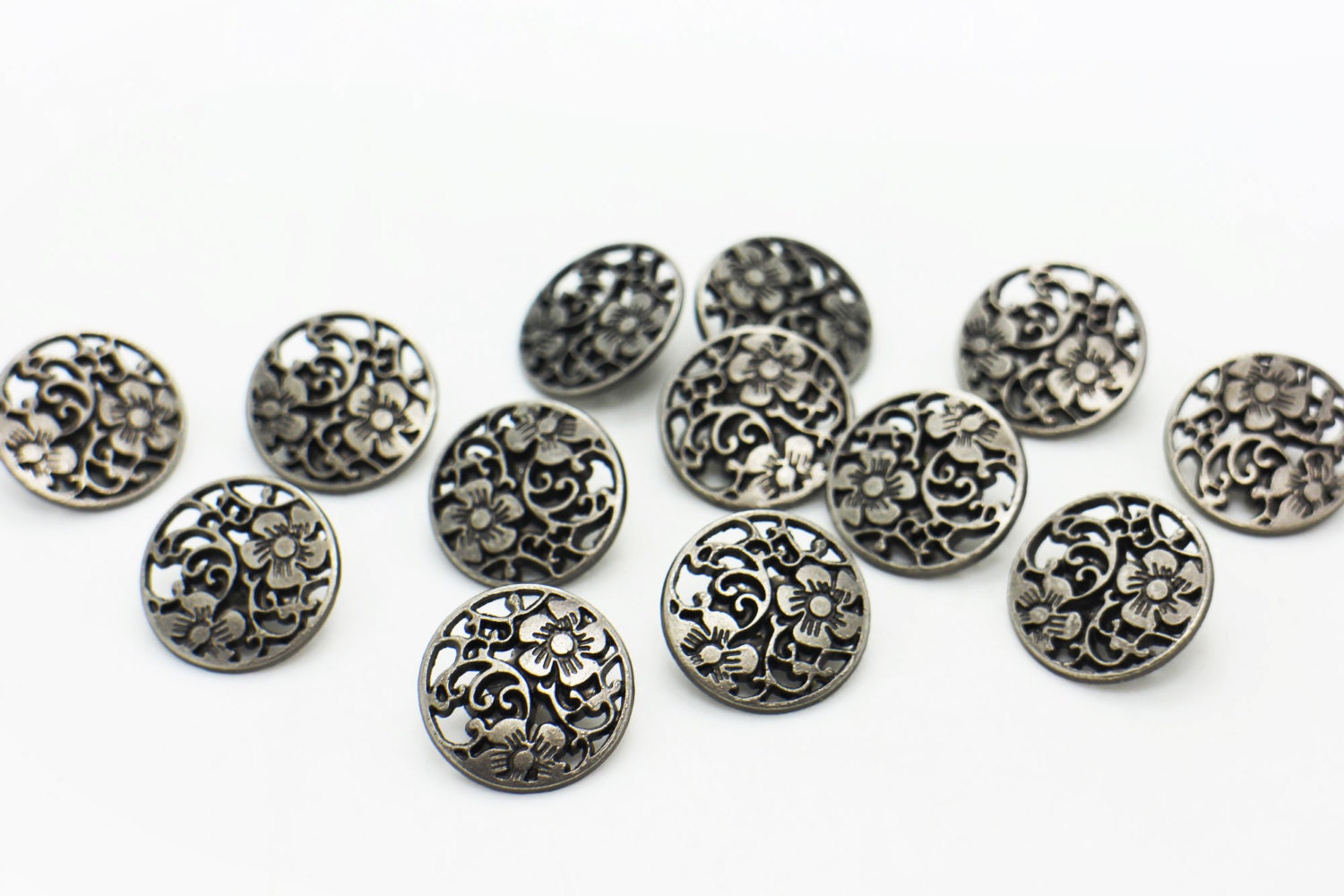 50 Vintage Metal Button w/Rose Pattern Antique Silver 18MM 11/16" 