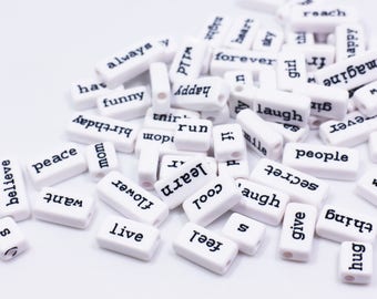 100 pieces English Words Bead, White Color, Random Word, Made of Acrylic, Random English Single Words, Live, Feel, Of, Give, 10mm to 30mm