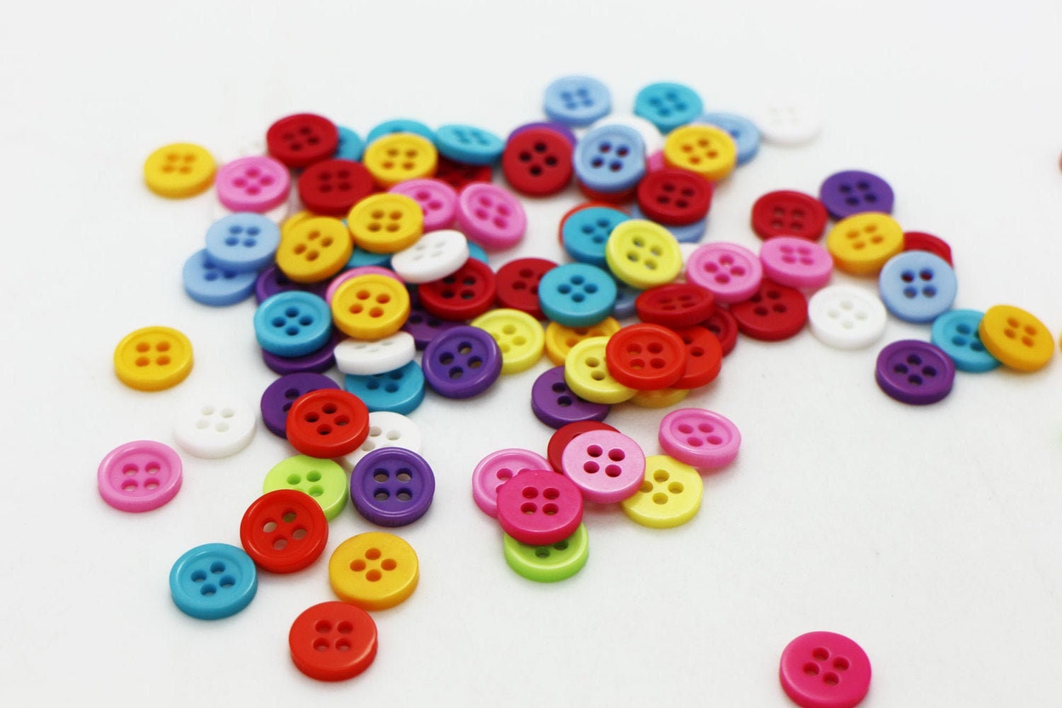 20 Colorful Mini Buttons, Four Holes, 8mm, 0.31inch, Mixed Colors, Red ...