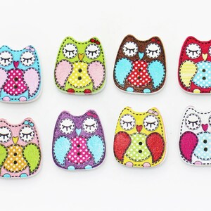 Eule Holzknopf, Cartoon Tier Vogel, Zwei Löcher, Große Flache Form, 22 mm, Verschiedene Farben, Lila Grün Blau Rosa, Niedliche Kinder Basteln DIY