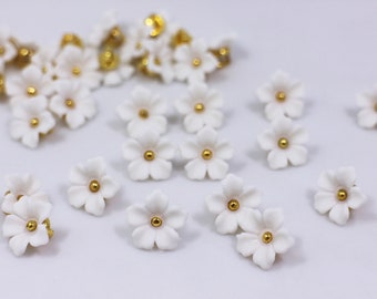 White Flower Shank Buttons, Japanese Sakura, Floral Shaped, White and Gold Color, Elegant,For Wedding Dress Cardigan Blouse,12.5mm,Half Inch
