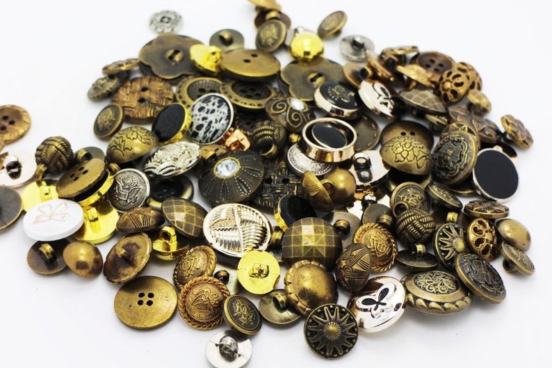 100 Vintage Style Mix Buttons, Assorted Mixed Lots, Shank, For Sewing Coat Jacket, Silver Bronze Golden Color, Retro Style, Plastic Made image 1