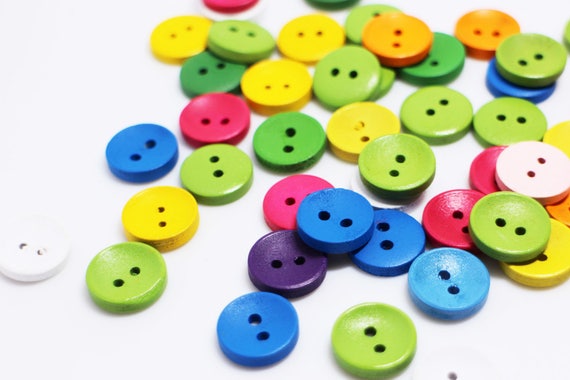 225pcs Wooden Buttons for Sewing Buttons, Wood Buttons for Crafts Buttons,  Assorted Round 4 Hole 2 Hole Mixed Buttons for Sewing Clothing DIY Crafting