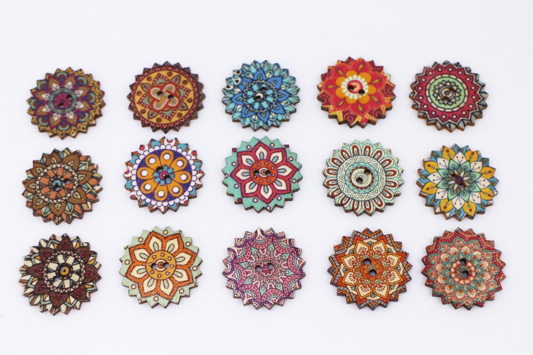 BOHO Flower Wooden Button, Aztec Floral Pattern, Bohemian Style, 2 ...