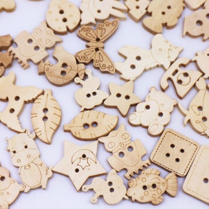 100 Cartoon Wooden Mix Buttons, Assorted Mixed Lots, Natural Wood Materials, Animal Shaped, For DIY Project Sewing Decorative Crafts Making