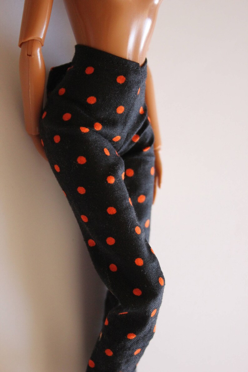 orange polka dot shirt