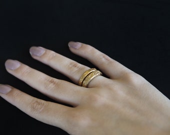 Handmade Custom Textured Gold / Rosegold / Silver / Gunmetal  Organic Band Ring