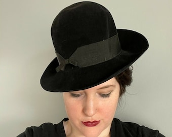 Beautiful Vintage Black 1950's Ladies Fedora Hat--Made in Germany