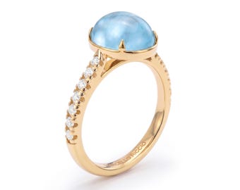 Cabochon Aquamarine & Diamond 18K Gold Ring