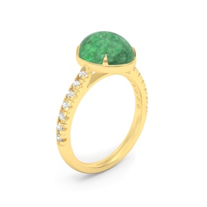 Natural Cabochon Jade & Diamonds Solitaire 18K Gold Ring