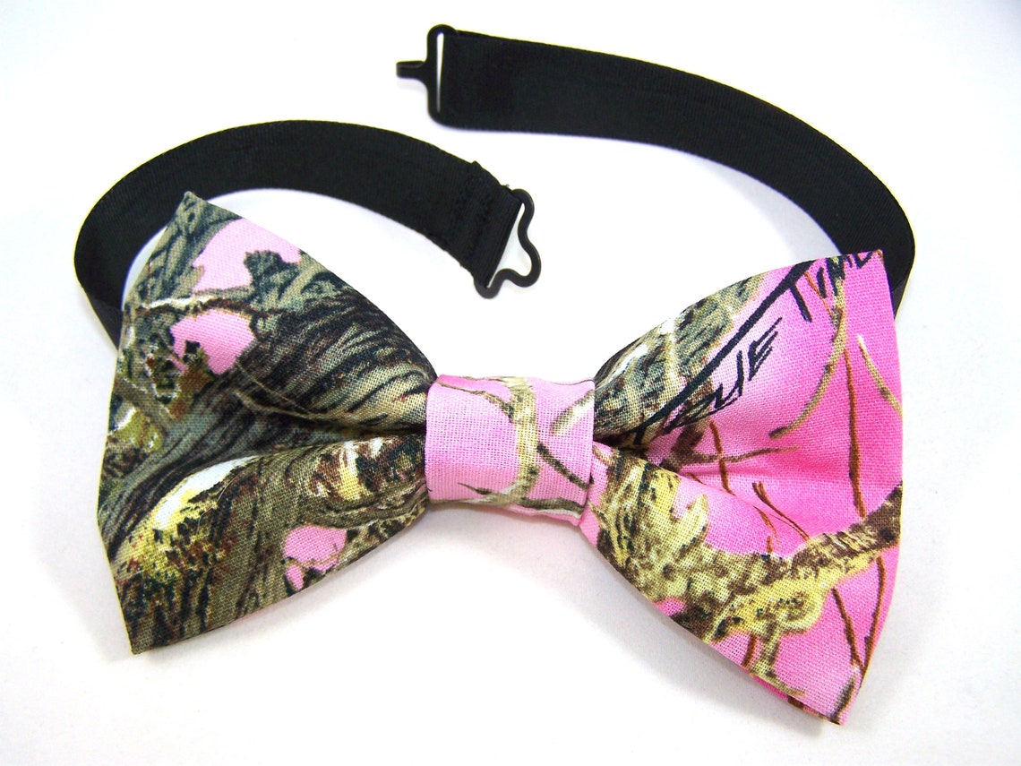 REALISTIC PINK CAMO / Handmade Fabric Bow Tie w Adjustable Etsy