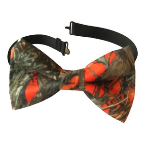 REALISTIC ORANGE CAMO / Handmade Fabric Bow Tie w Adjustable Strap / Ready to Ship Adult Realistic Camouflage Bowtie / Hunting Wedding Bow B