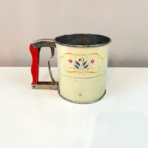 Vintage Metal Flour Sifter Floral Country Style Red wood handled Kitchen sifter Farmhouse decor
